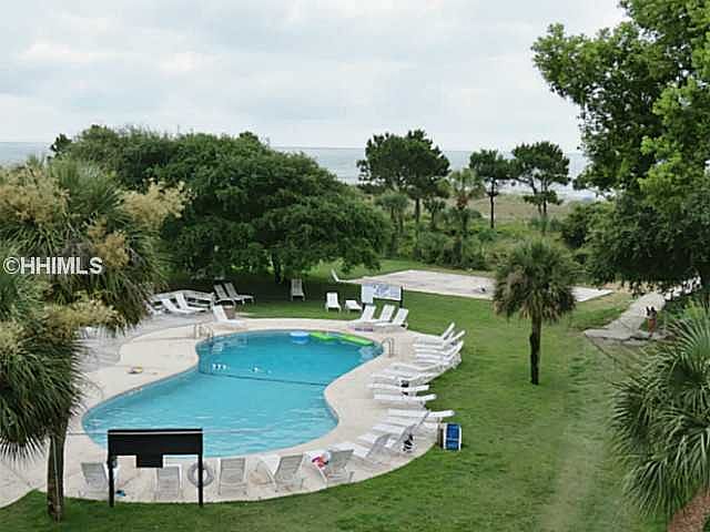 1st image of 43 Forest Dr APT 302