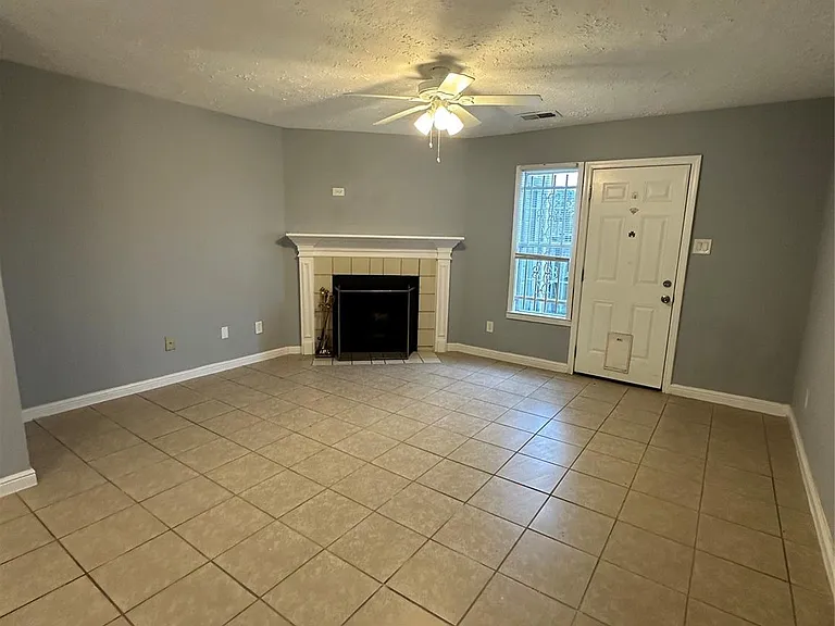 8636 Village Of Fondren Dr #8636 — Photo 19