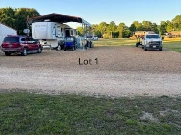 140 Pevahouse Camp Cir Lot 4 & 5, Decaturville, TN 38329
