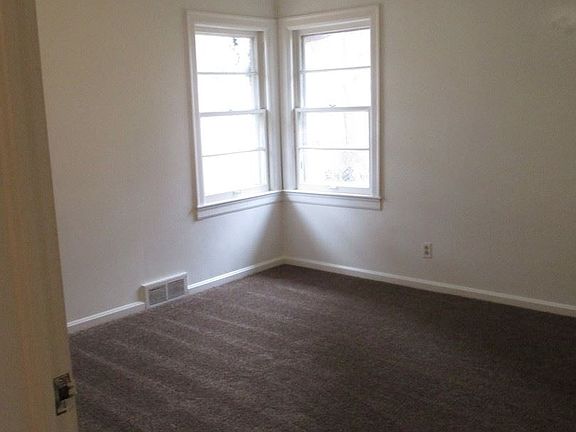 5th image of 5607 Jefferson Ave