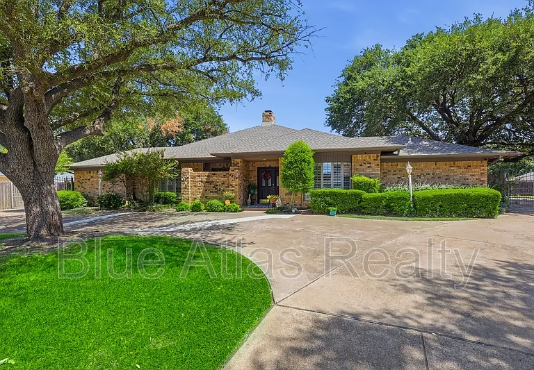 4856 Starcrest Ct — Photo 38
