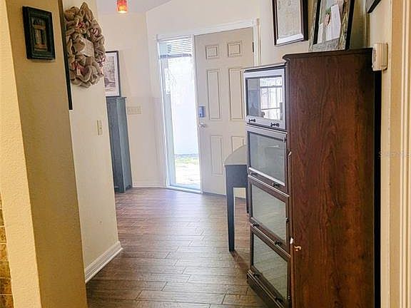 3rd image of 1876 Springbush Ln