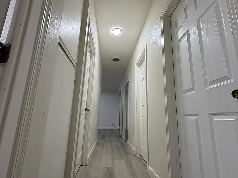 9750 Saint George St — Photo 15