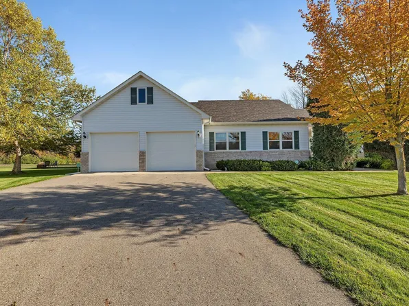 1416 Pondview Ct, Saint Joseph, MN 56374