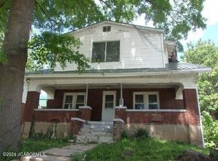 1014 W High St #2, Jefferson City, MO 65109