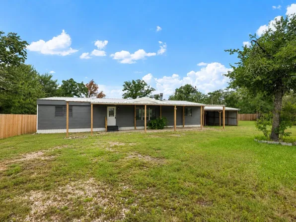 133 Deer Run, Smithville, TX 78957