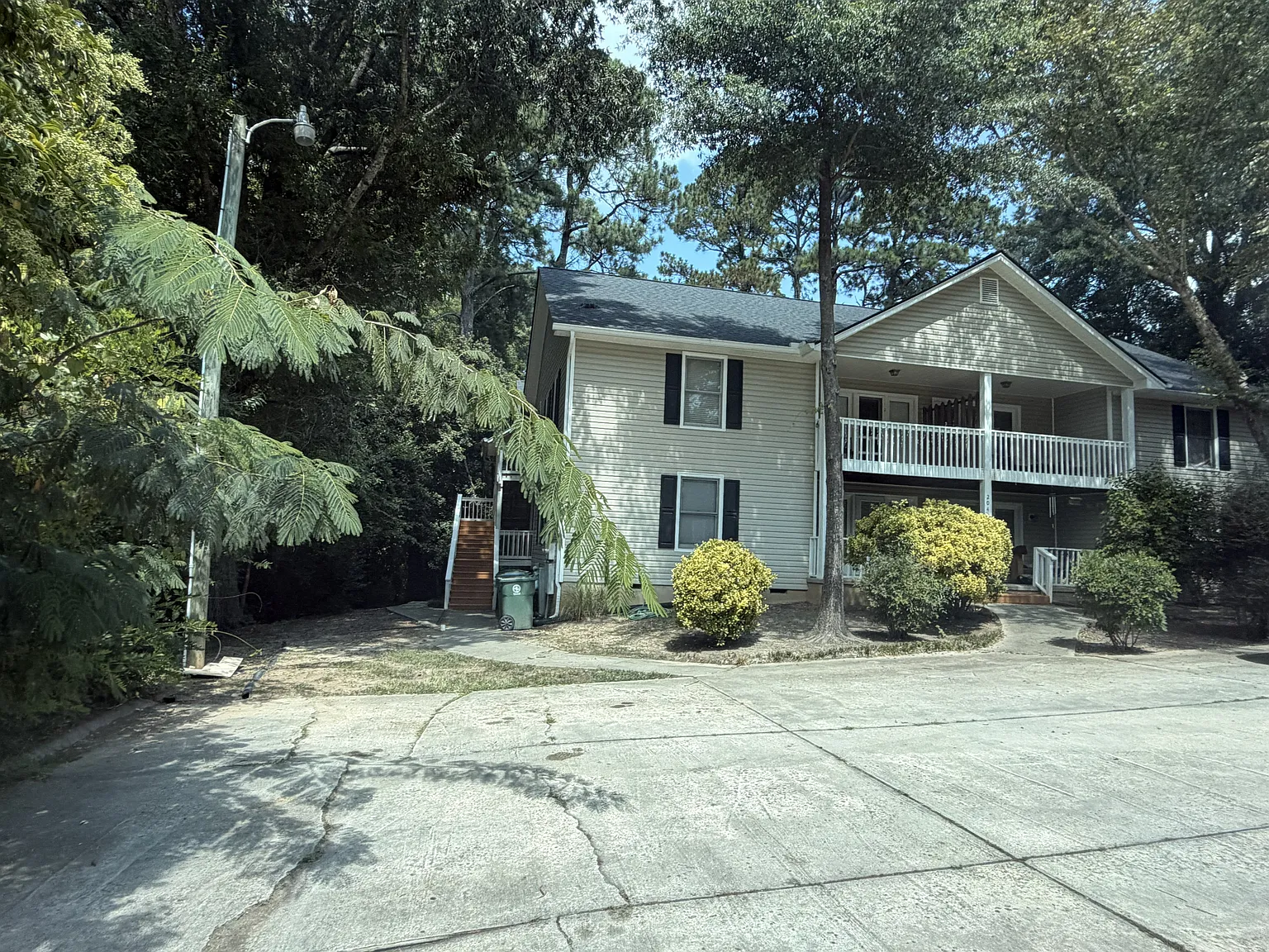 2 bed, 1.5 bath, 1100 sqft, $1,595 — Photo 1