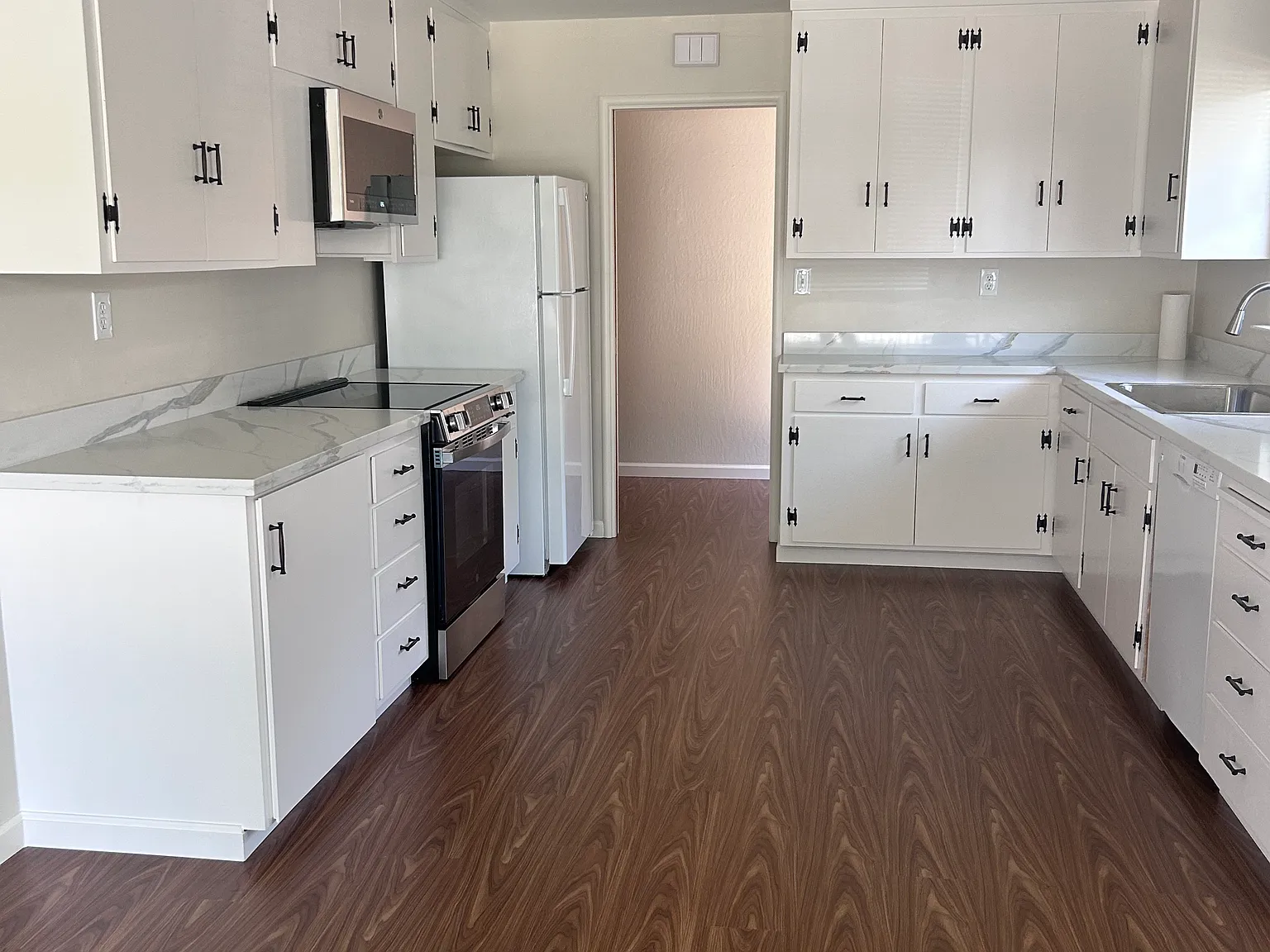 3 bed, $5,000 — Photo 3