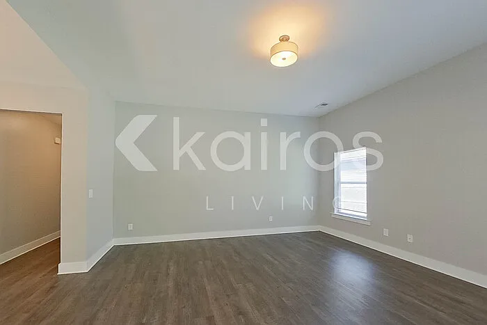 4 bed, 2.0 bath, 1802 sqft, $1,849 — Photo 4