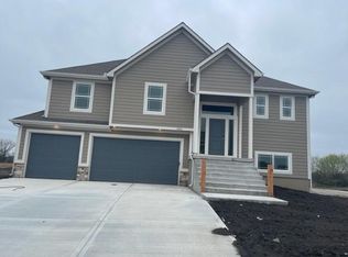 1490 N 162nd Ct, Basehor, KS 66007