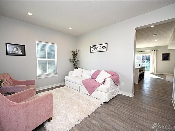 3rd image of 2761 Riverstone Dr