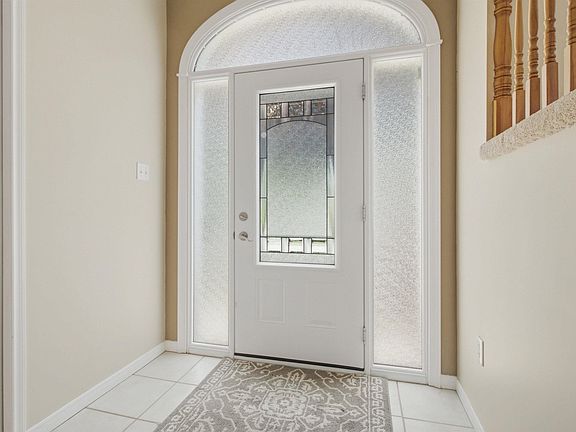 4th image of 108 Stratford Dr