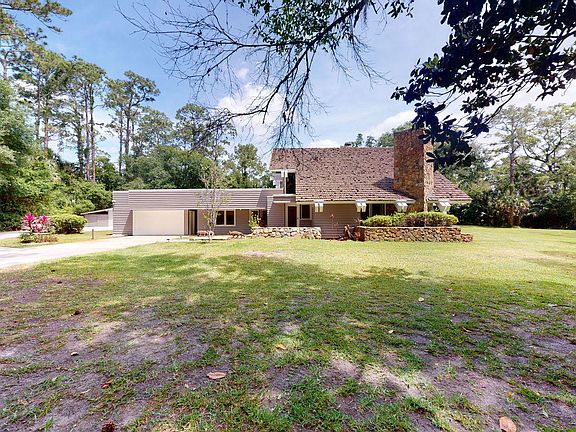 2nd image of 2060 Avocado Dr