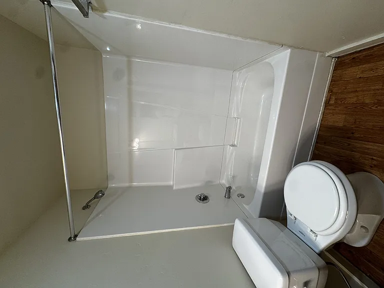 Milwaukee Apartments — Photo 27