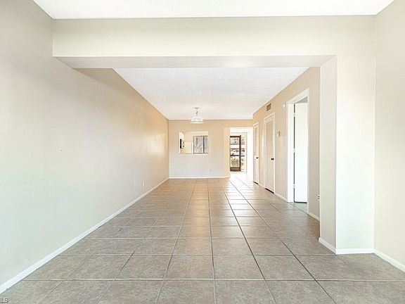 5th image of 7410 Lake Breeze Dr APT 104