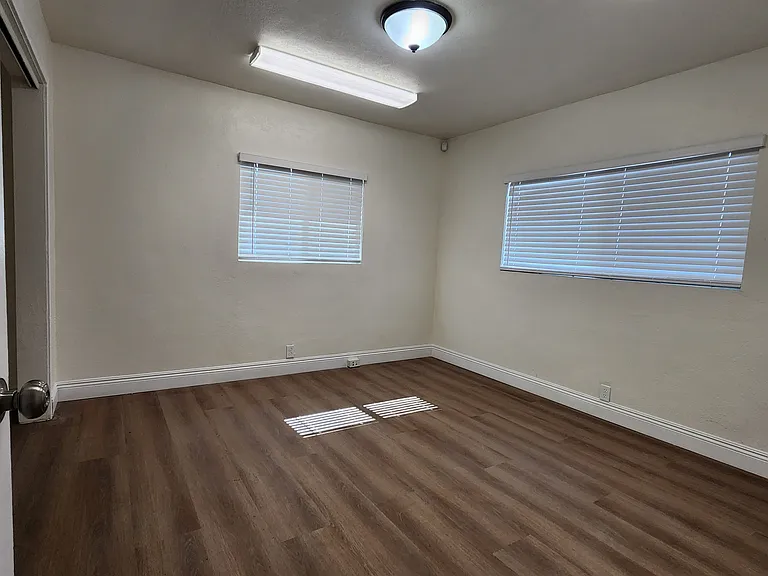 2763 S Willow Ave — Photo 8