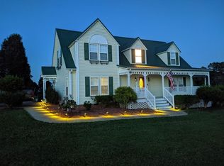 2818 Center Rd, Boonville, NC 27011