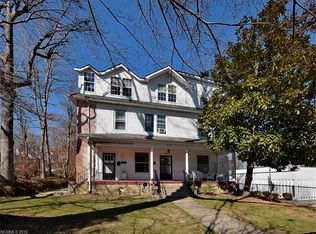 507 5th Ave W, Hendersonville, NC 28739