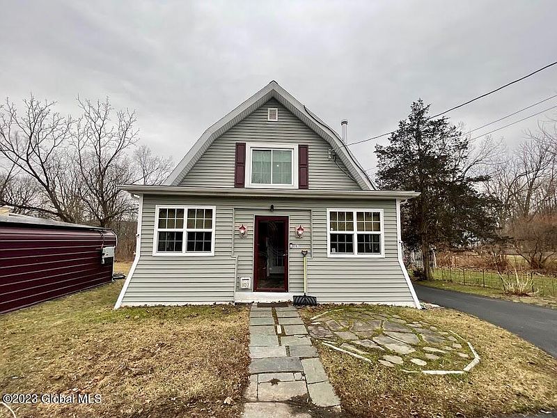 3rd image of 107 East St Street