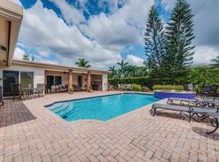 3220 SW 117th Ave, Davie, FL 33330