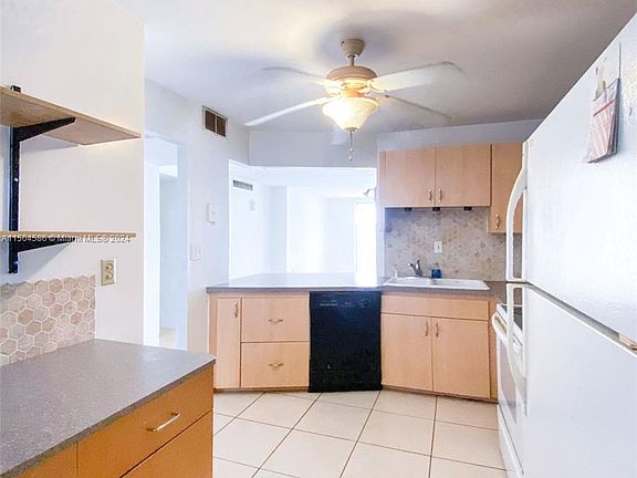 2nd image of 1750 NE 191st St #2254