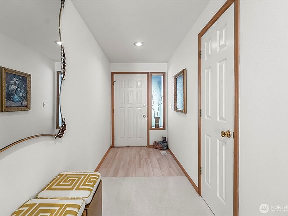 4th image of 4424 32nd Avenue #6A