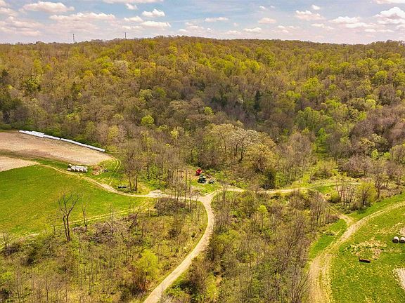 4th image of 38346 Cherry Valley Rd