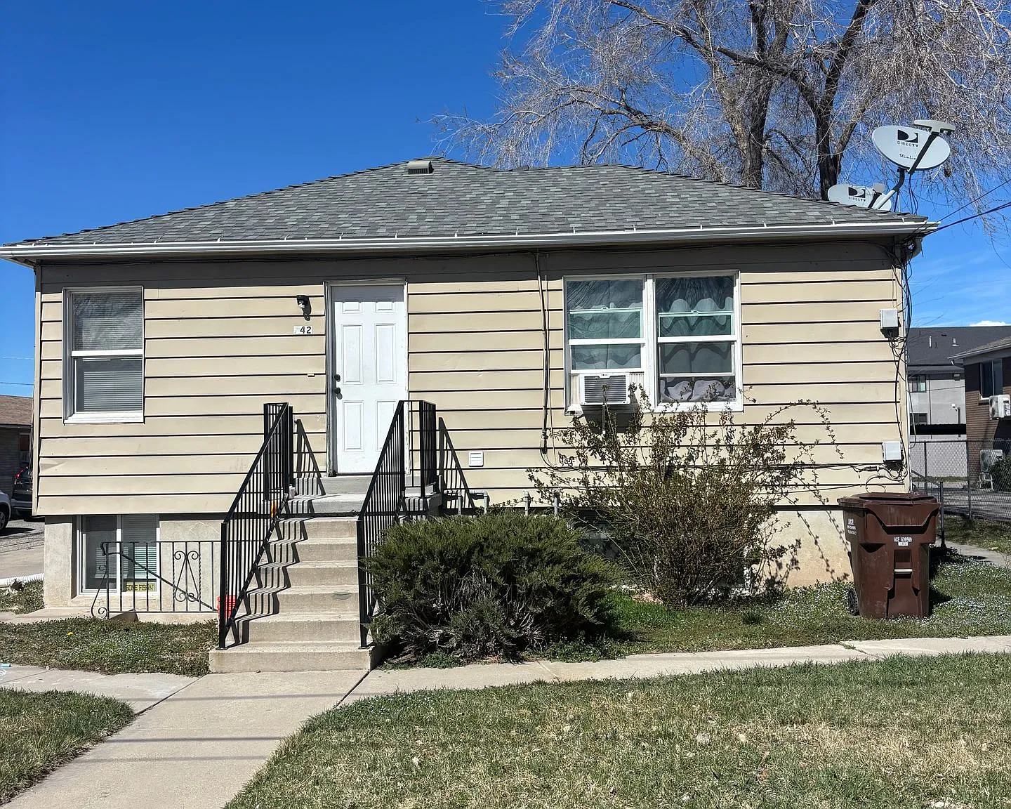 742 Wasatch 4 Plex — Photo 2