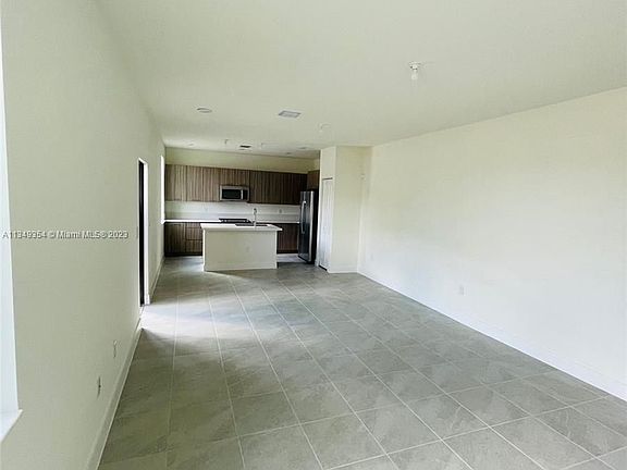 4th image of 4612 NW 83rd Psge