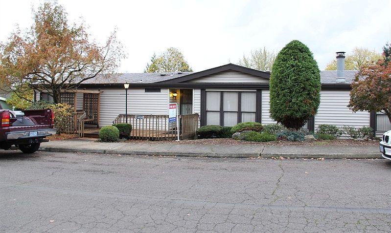 1st image of 16929 SE Laugardia Way