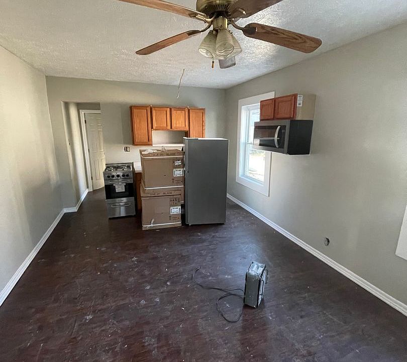1st image of 651 E Wabash St #2