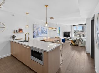 68 Smithe St #1110, Vancouver, BC V6B0P4