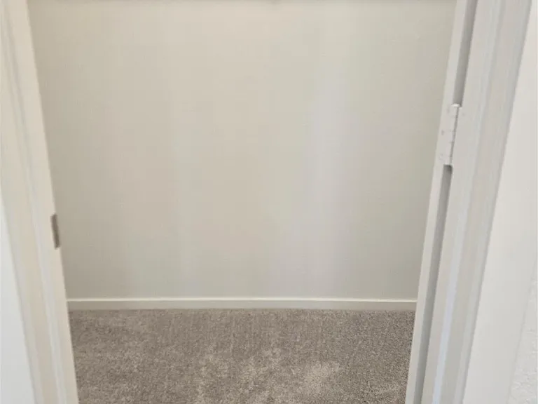 5708 Ivy Crst — Photo 12