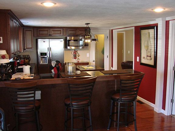 4th image of 18300 Eden Ln