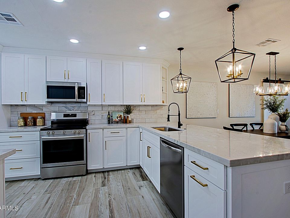 1st image of 11108 W TIFFANY Court