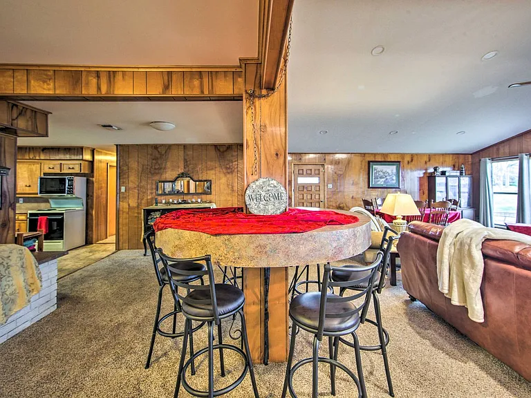 928 Welch Ln #ID1545861P — Photo 7