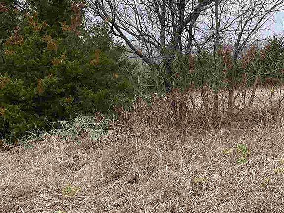 3rd image of 735 W 37th Ave