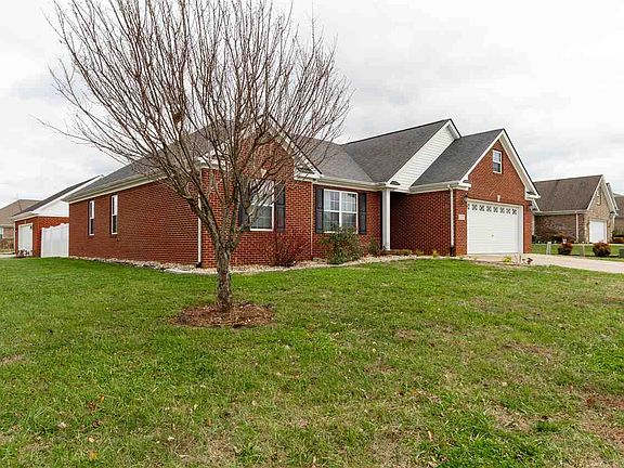 4th image of 910 Sugarberry Ave