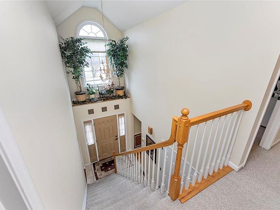 5th image of 1018 Reinhard Dr