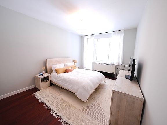 5th image of 125 W 21st St APT 3E