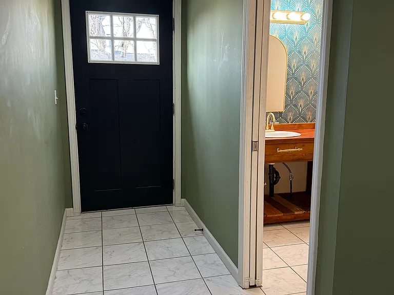 205 Locust St — Photo 11