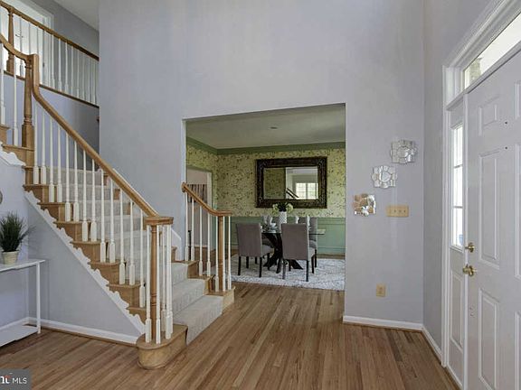 5th image of 16210 Bellingham Dr