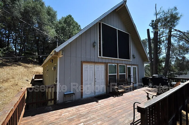 Pine Mountain Lake — Photo 2