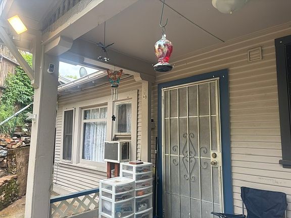 4th image of 141 Bradford St W #5
