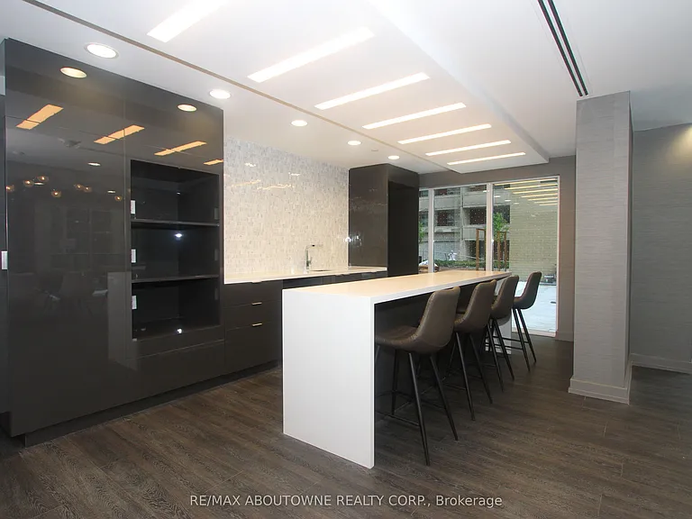 282 Bleecker St — Photo 19