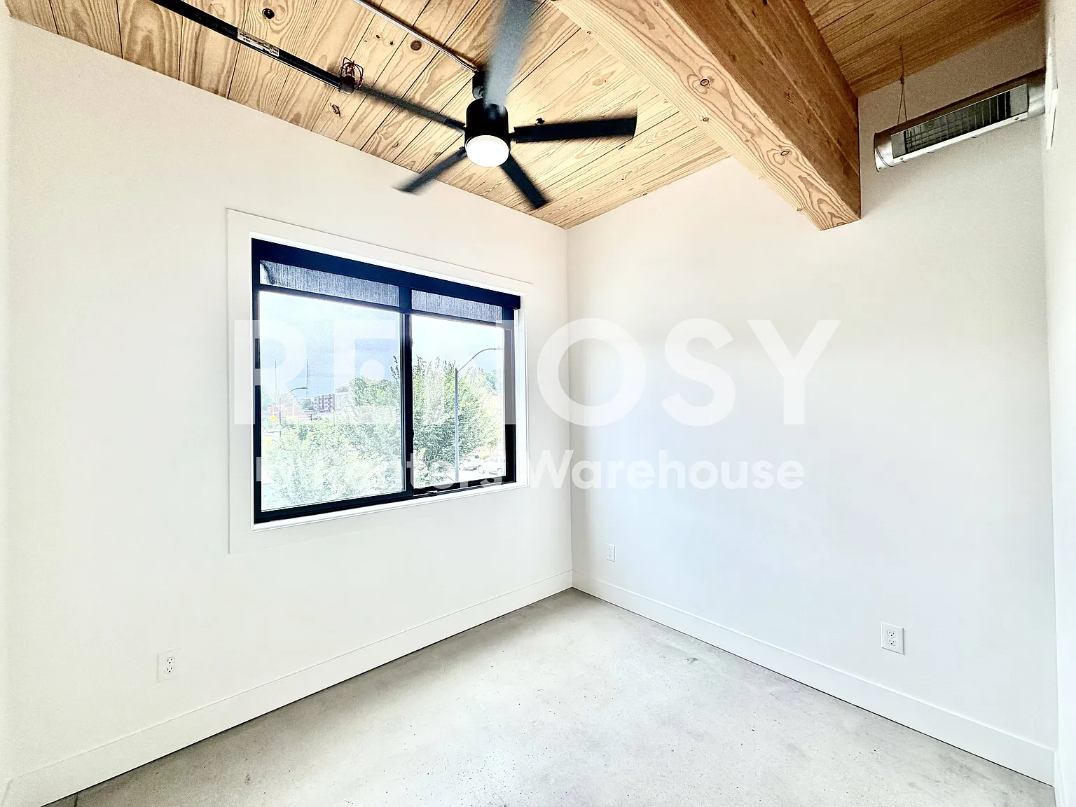 One Bedroom Apartment — Photo 3