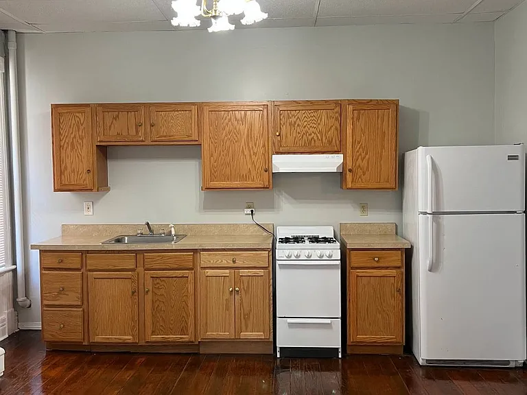 1053 Park Ave — Photo 1