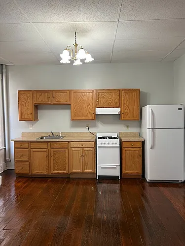 1053 Park Ave Photo 1
