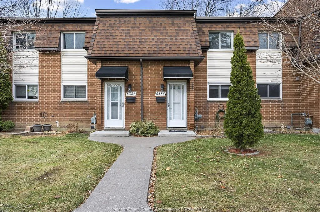 3 bed, 2.0 bath, $2,100 — Photo 2