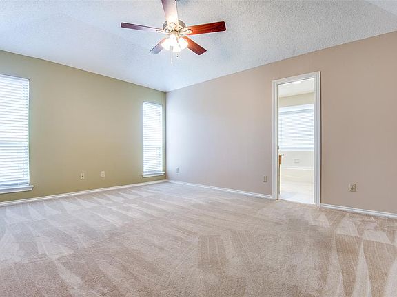 5th image of 1629 Rocky Point Dr